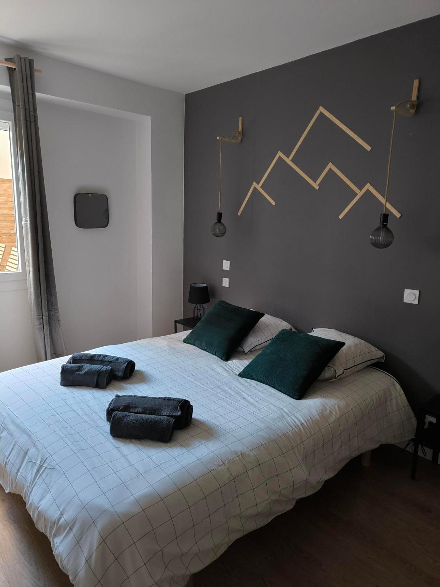 Lodge Loupau Maga Bagneres-de-Luchon Экстерьер фото